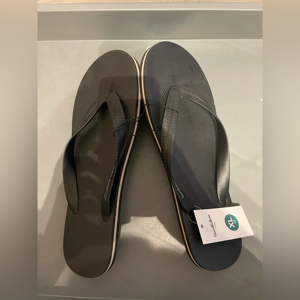 Goodfellow & Co Men’s Brents Flip Flop Sandals Black Size XL 13 NWT